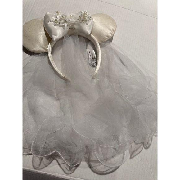 Disney Wedding Minnie Mouse Ears Veil Headband Bridal Disney parks - Picture 3 of 7